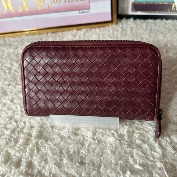 RARE Bottega Veneta Limted Edition Valentines Heart Intrecciato Long Wallet - Picture 3 of 11